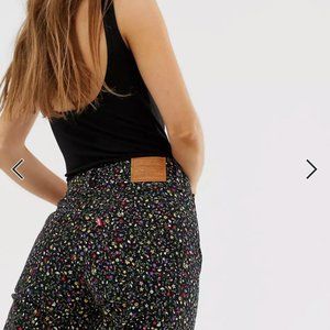 NWT Anthropologie Levi's Wedgie Straight Leg jean in Secret Garden Floral Print